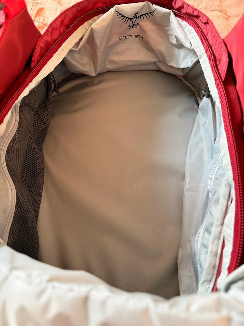 OSPREY Porter 46 Backpack in Red - like new